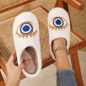 Lux Evil Eye Winter Cozy Indoor Slippers Women's Size 7.5/8
